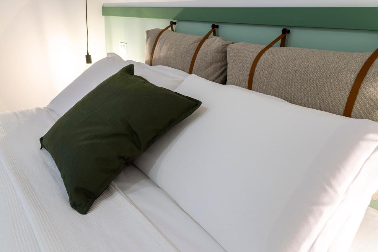 Stylish Apartment With An Arty Touch Fast Wifi Trieste Eksteriør billede